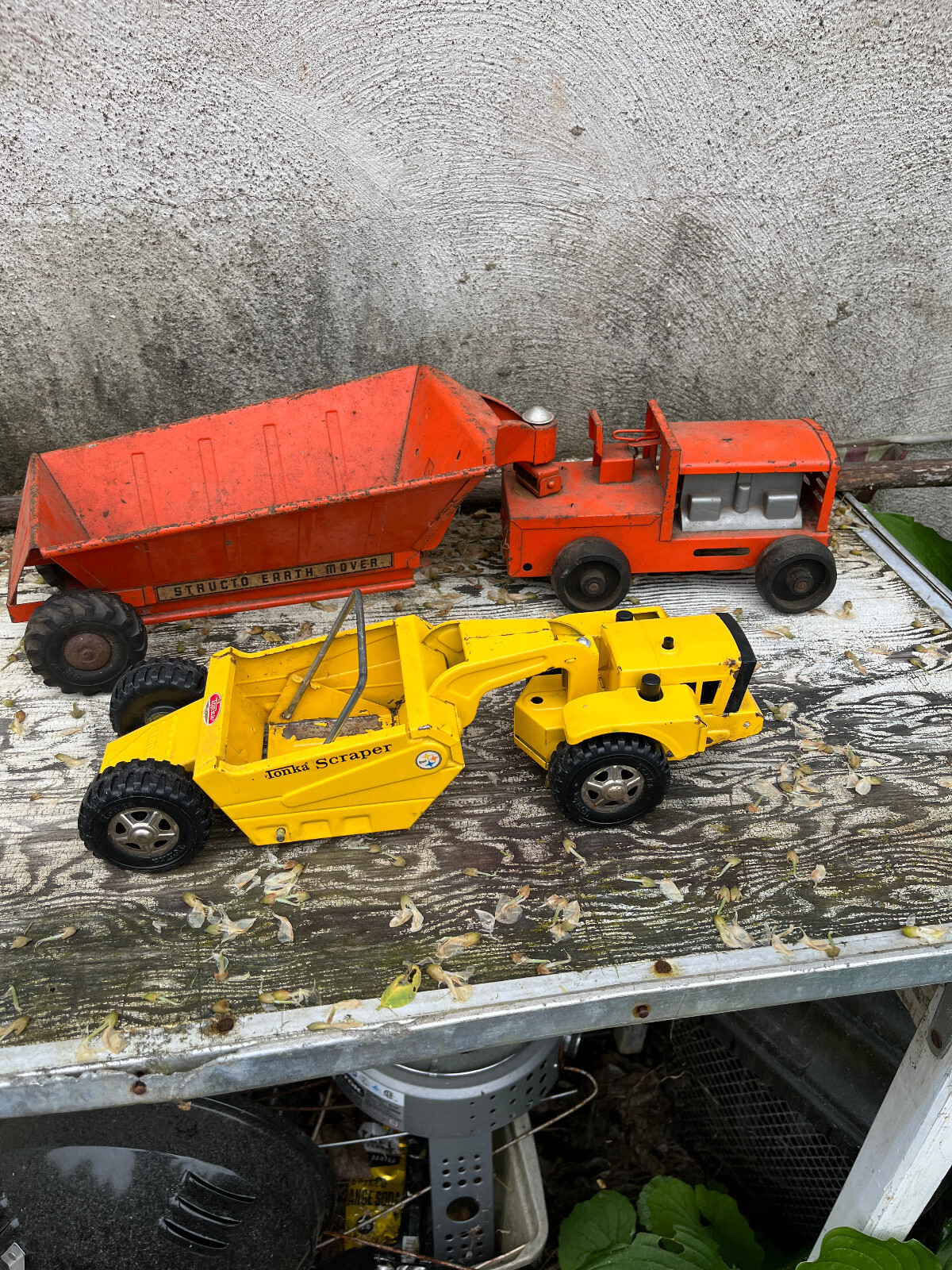 lot of 2 Structo & Tonka pressed steel Scraper Tonka Mini Scraper Earth Mover