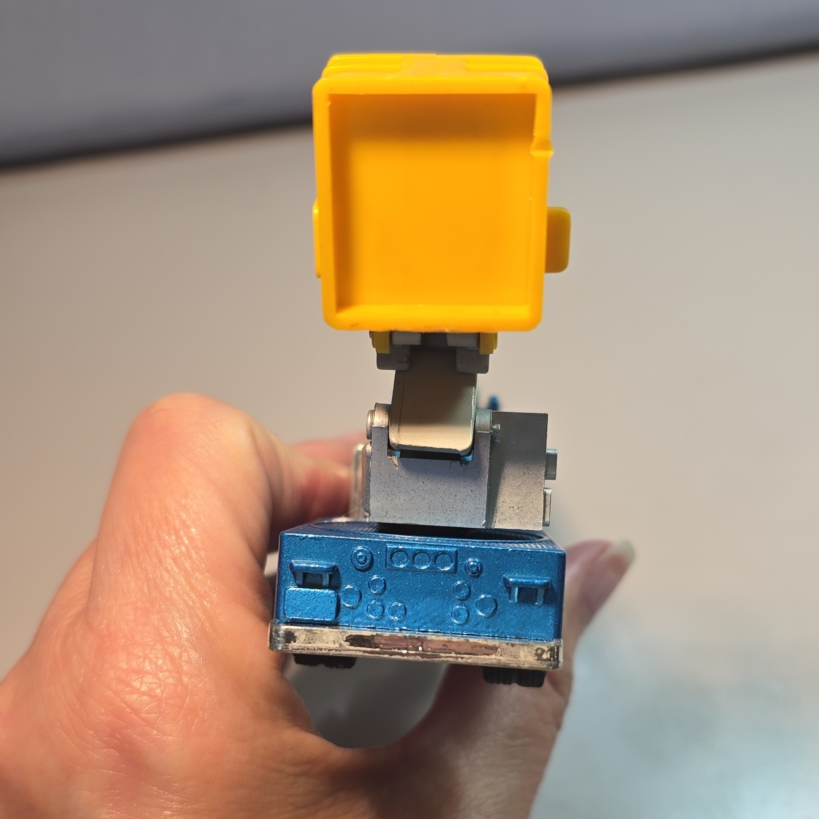Shinsei Mini Power Ford F-7000 Cherry Picker Crane 1:55 Diecast Japan Blue
