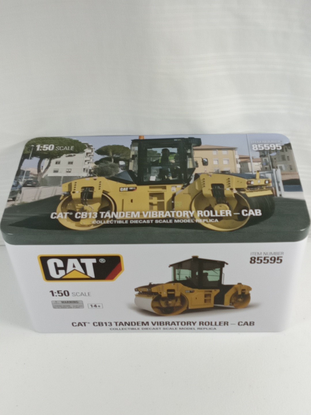 1:50 DM CB-13 Tandem Vibratory Roller Construction Machine DM 85595 MB