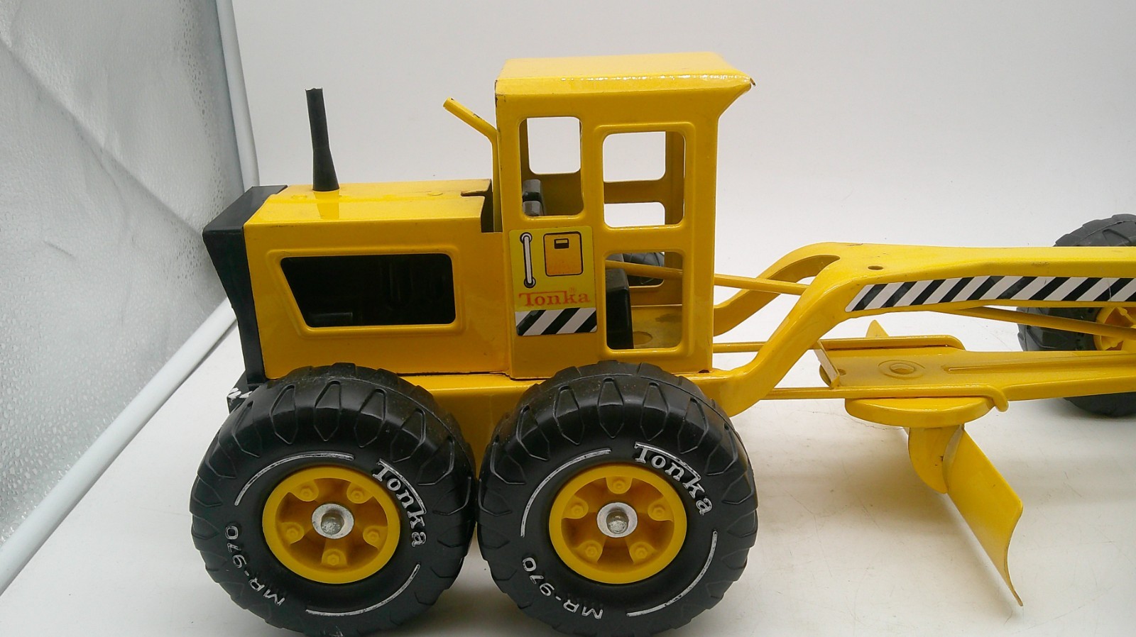 Vintage 1970s Metal Yellow 17″ Tonka Grader Used Condition