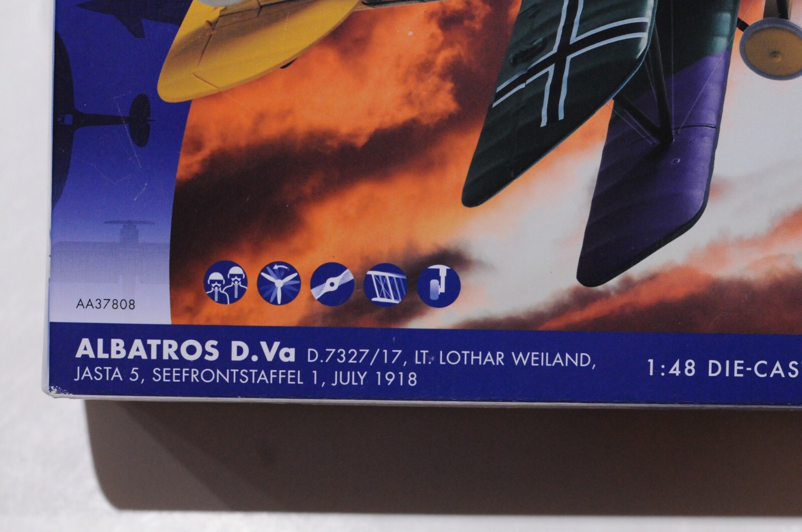 DIECAST MASTERS CAT 657G WHEEL TRACTOR SCRAPPER