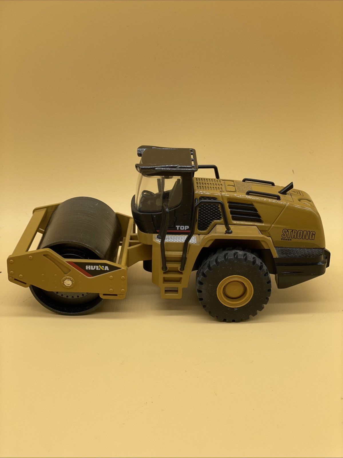 Huina Metal Roller Truck Model Toy Engineering Construction Vehicle