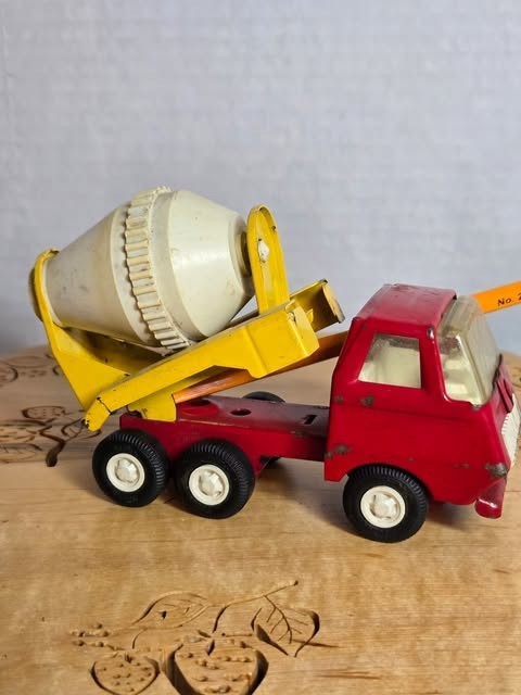 Vintage 1970s Tonka mini cement mixer red and yellow