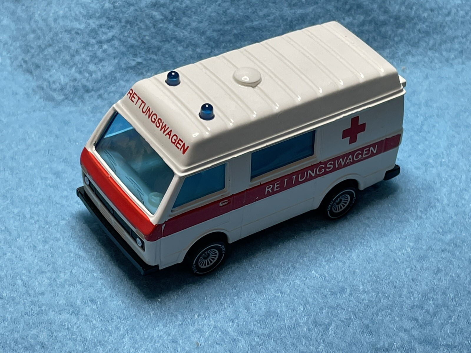 Vintage SIKU West German KASTENWAGEN Ambulance No. 1334 – RETTUNGSWAGON – NOS
