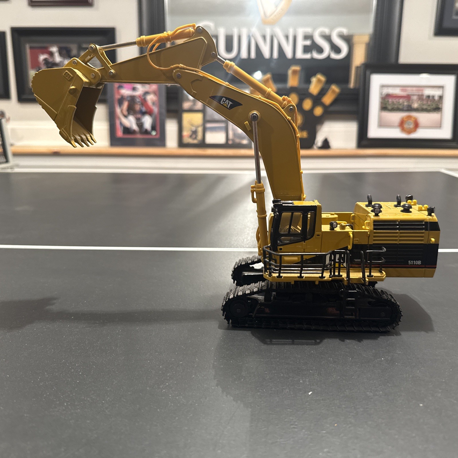 CAT 5110B Excavator with Metal Track / Norscot Collectible Model Replica Diecast