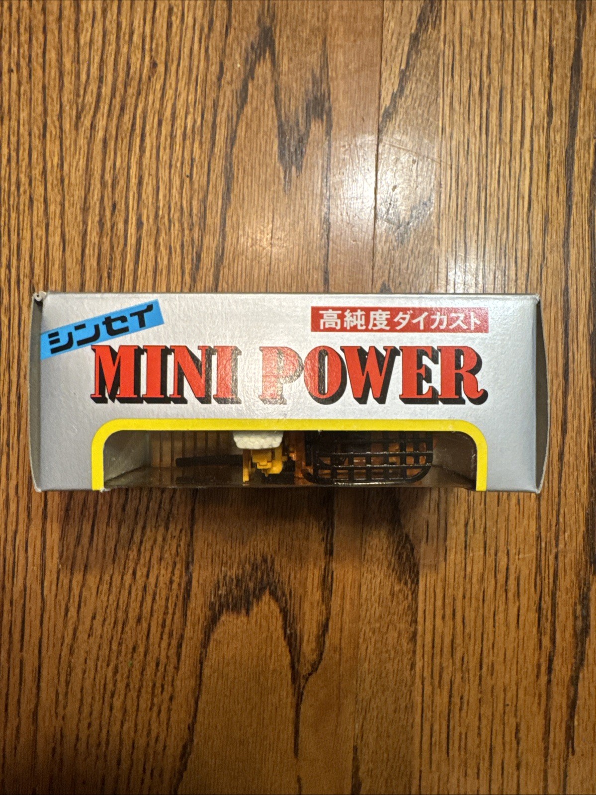 TCM 22 FG25 Shinsei Mini Power Lift Truck 1/50