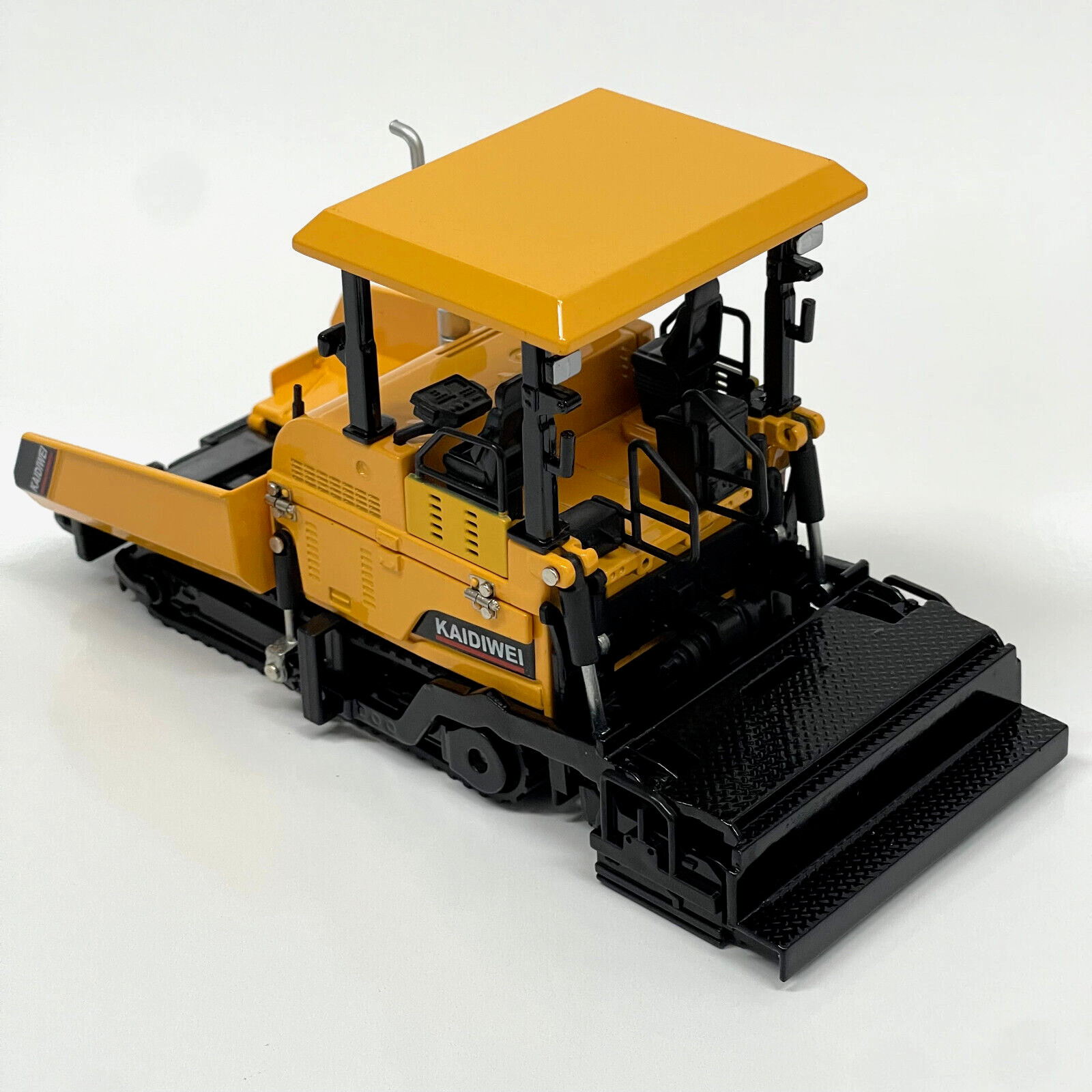 Die Cast 1:40 Scale Crawler Road Asphalt Paver Construction Replica Model Yellow