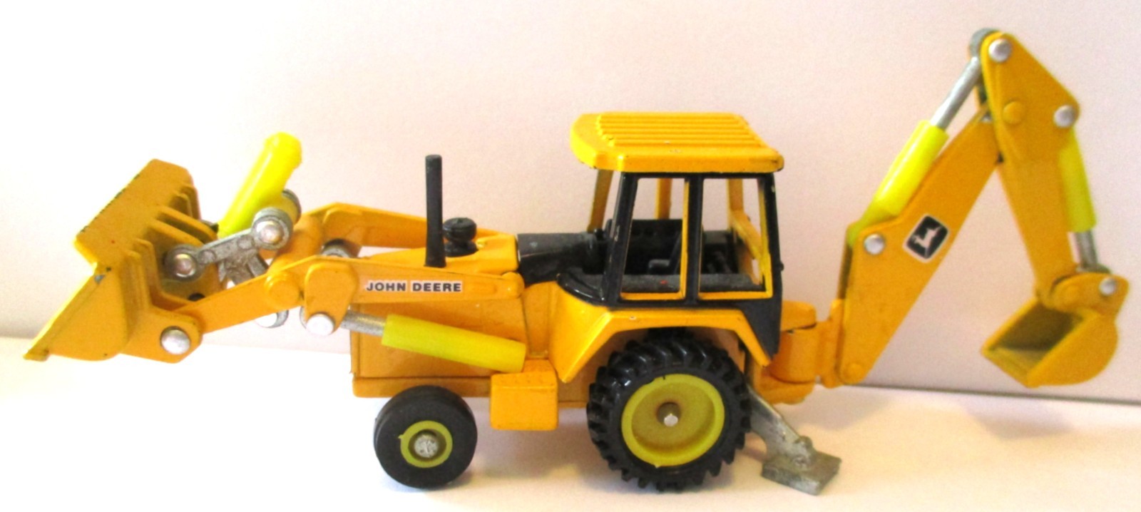 Ertl Lesney YatMing Hot Wheel Majorette John Deere CAT Construction Toy 1/64 Lot