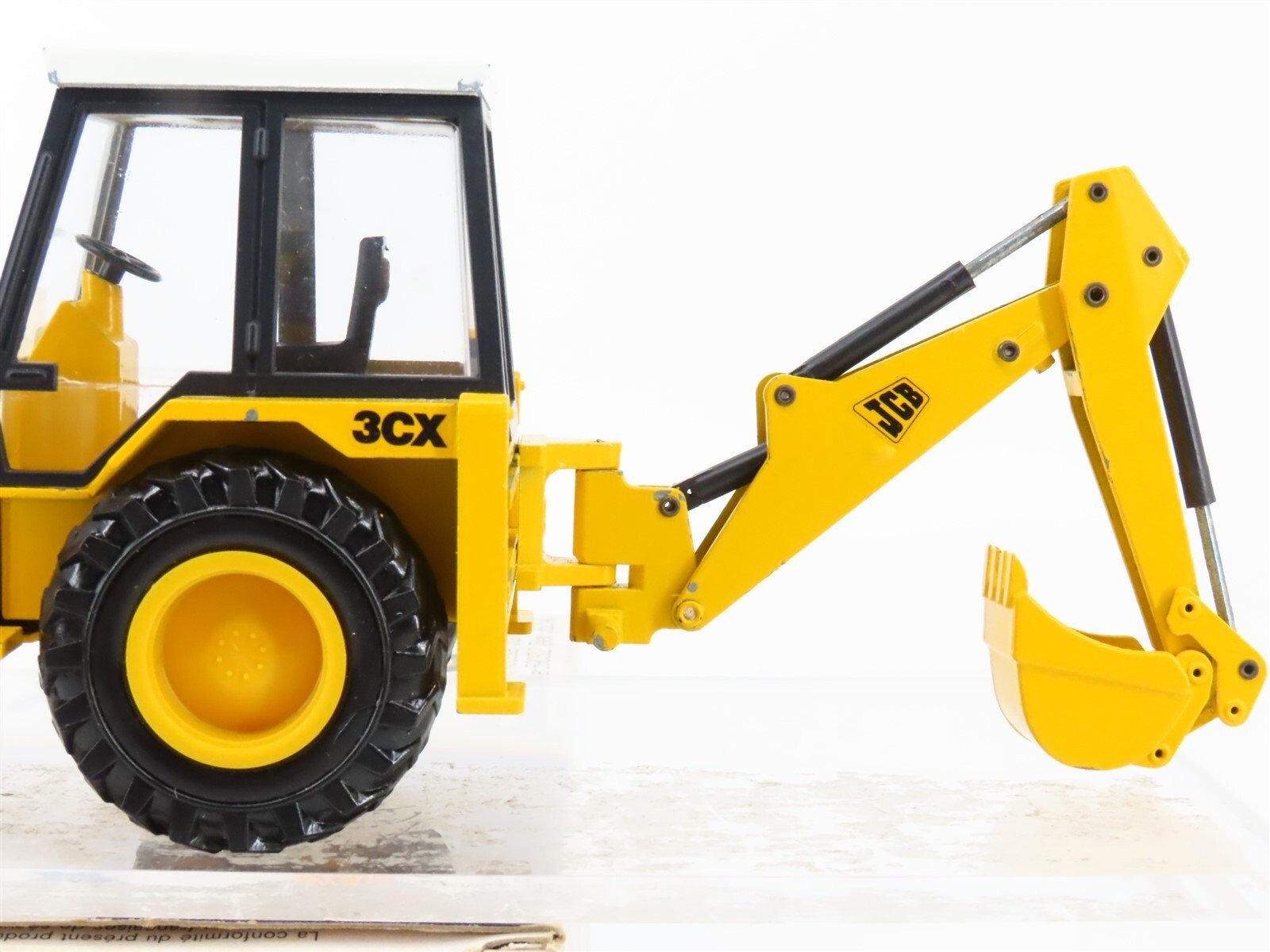 JCB 3CX Backhoe Loader – NZG 1:35 Scale Diecast Model #277