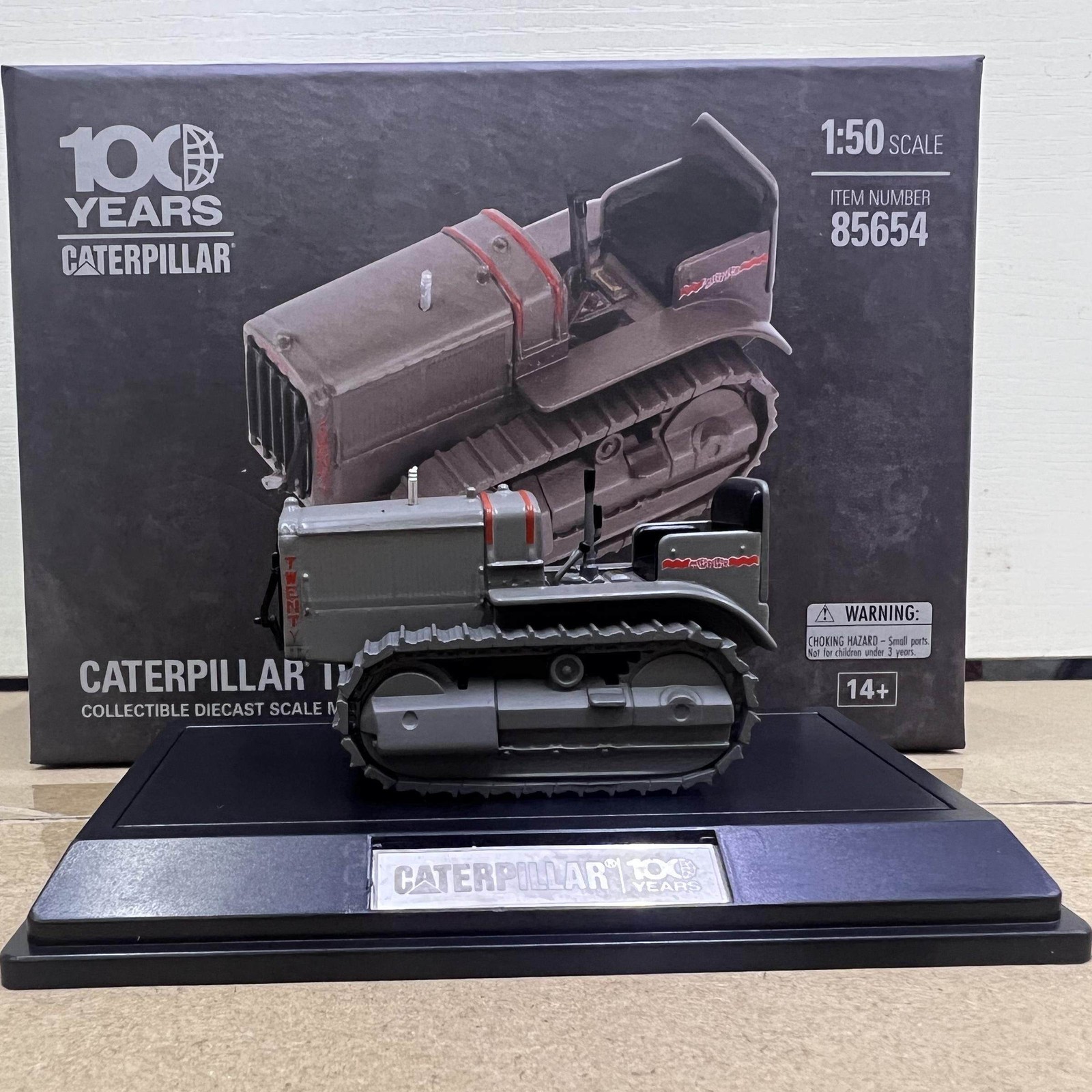 DM 1:50 CAT TWENTY Tractor Alloy Engineering Vehicle Model 85654