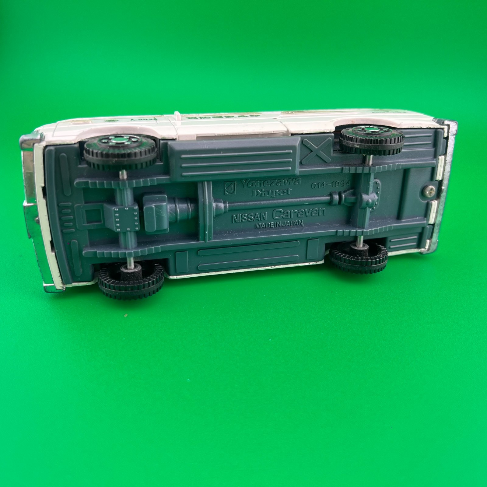 Diapet Yonezawa Nissan Caravan Ambulance 1/43 Made In Japan 014-1994