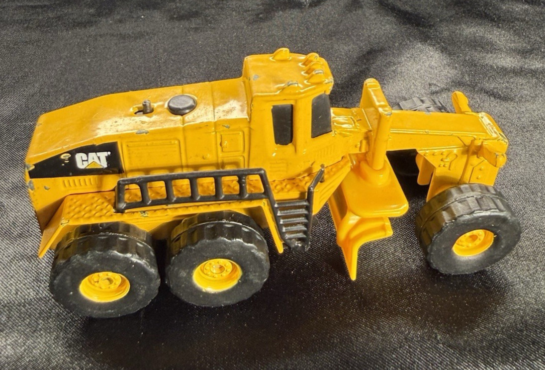 New-Ray / Funrise Construction Articulated Dump Truck Loader Grader Cement Lot