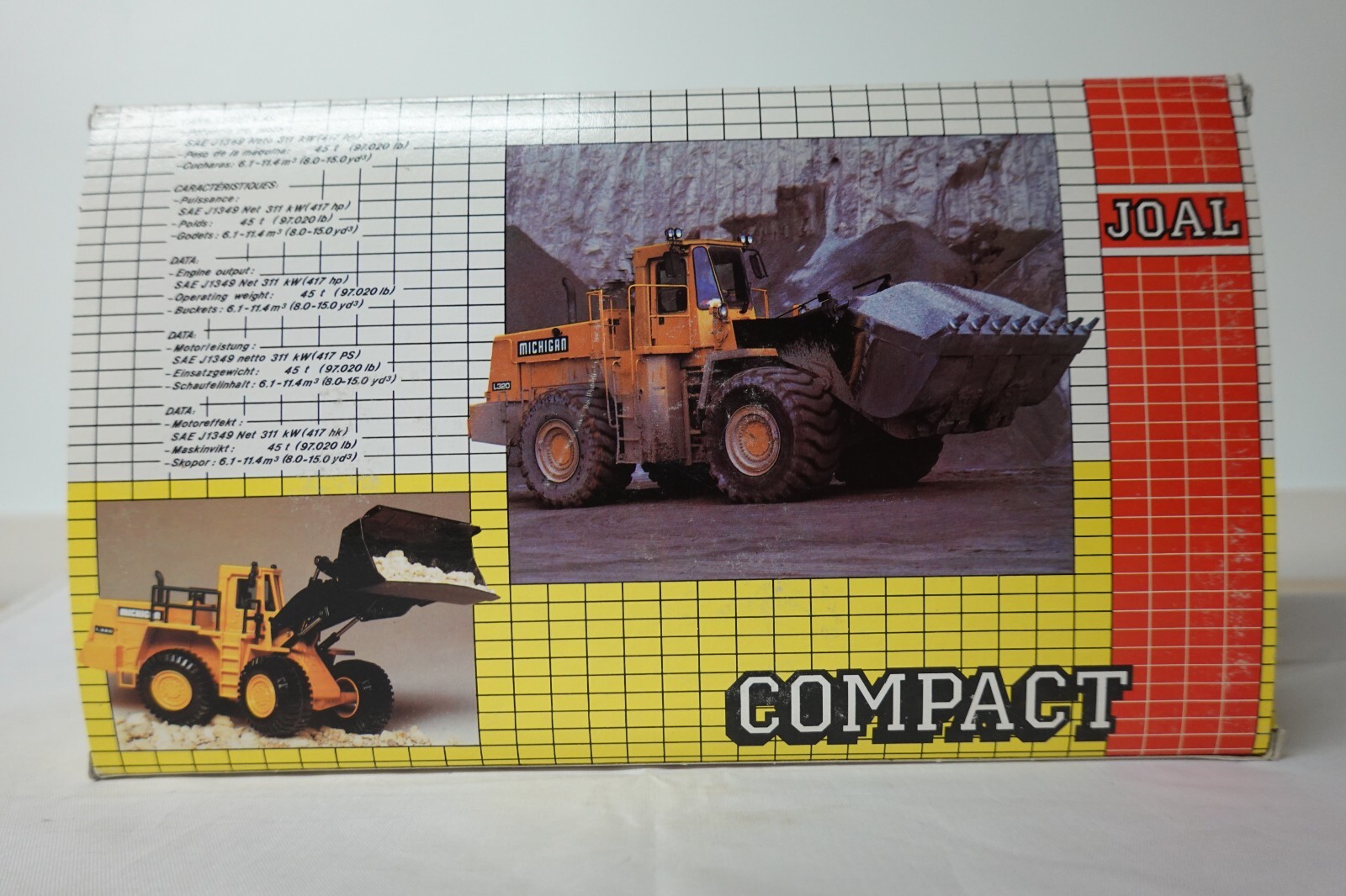 JOAL 239 Michigan L 320 Wheel Loader 1:50 Scale