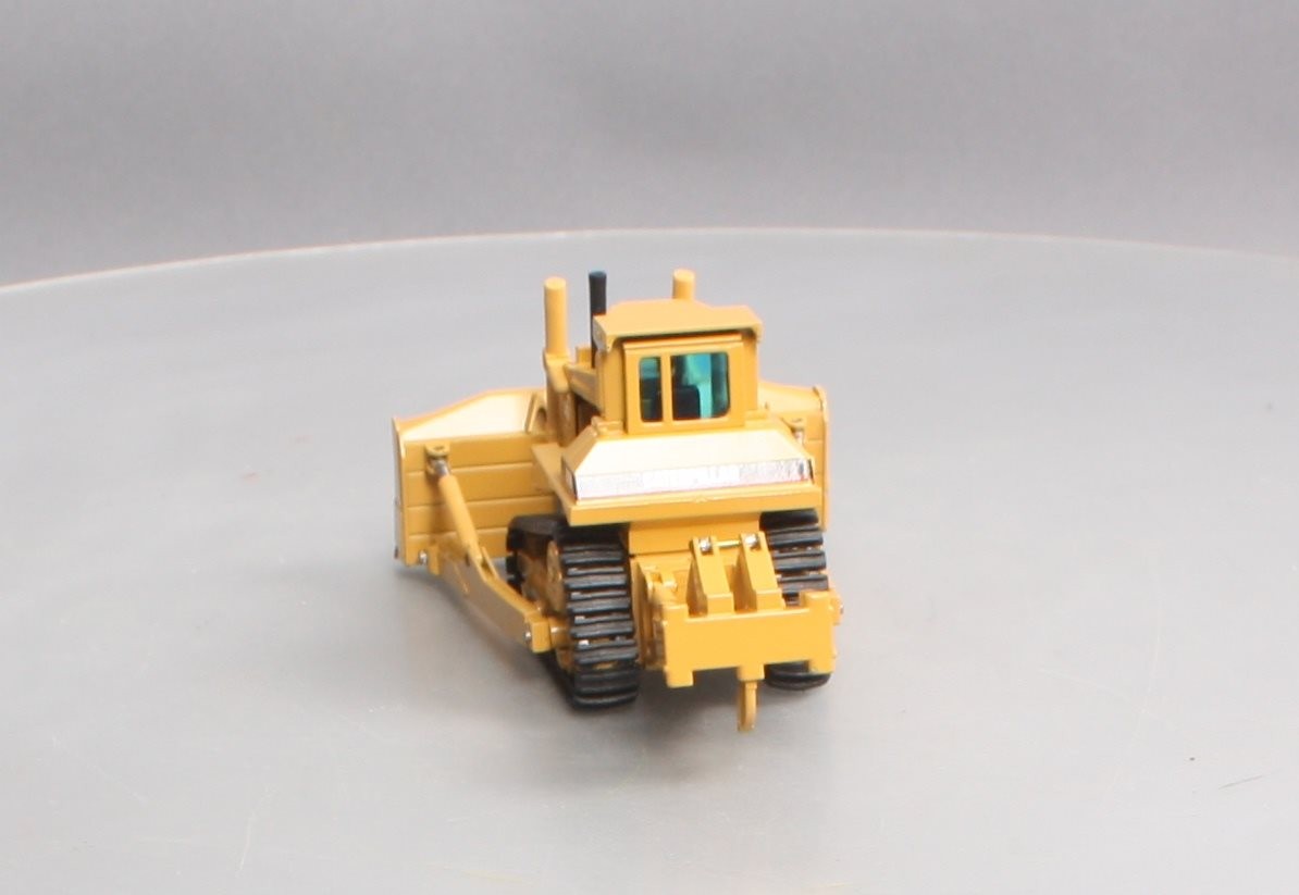 NZG 298 1:50 Scale Diecast Caterpillar D9N Track-Type Tractor