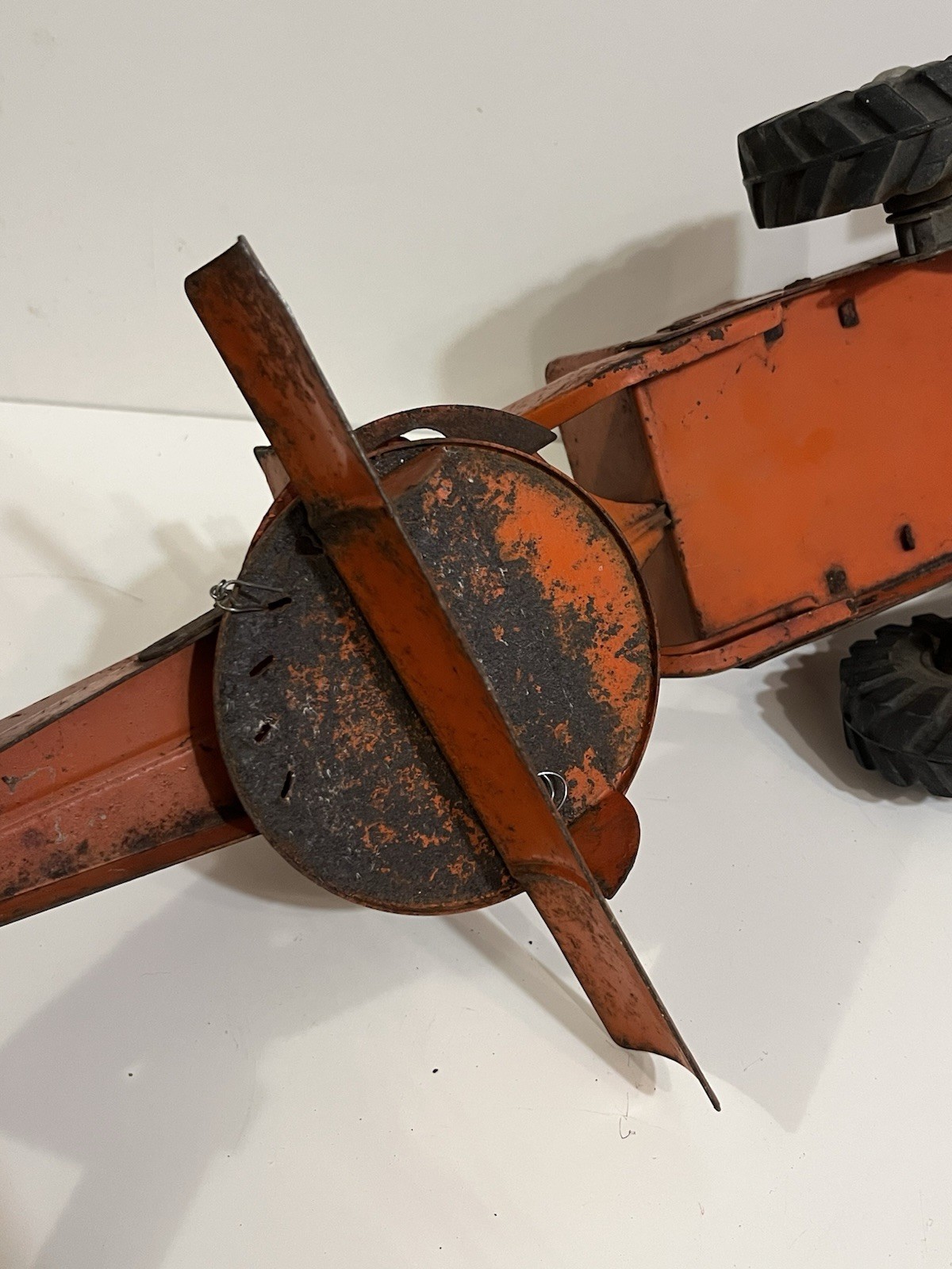 Vintage 1940’s Pressed Steel Wyandotte Power Grader With Original Tires