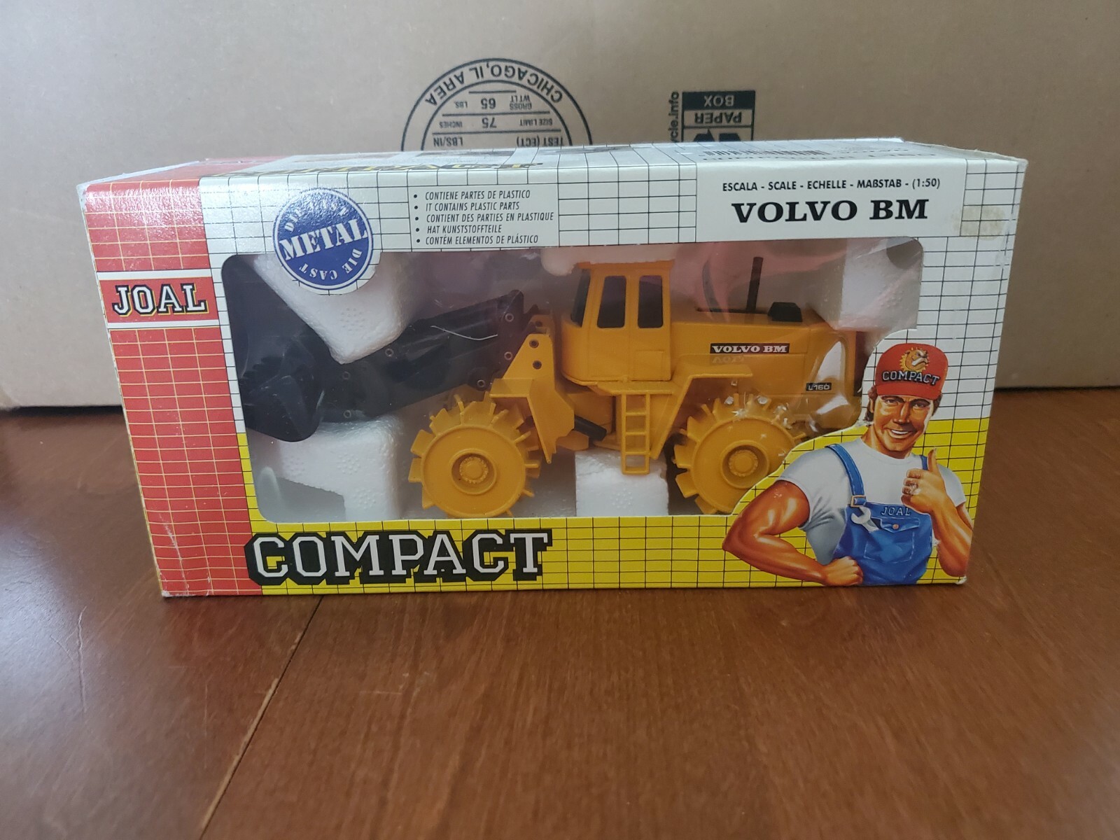 Joal Volvo BM L160 Compact 1:50 Tractor Die Cast Replica NRFB