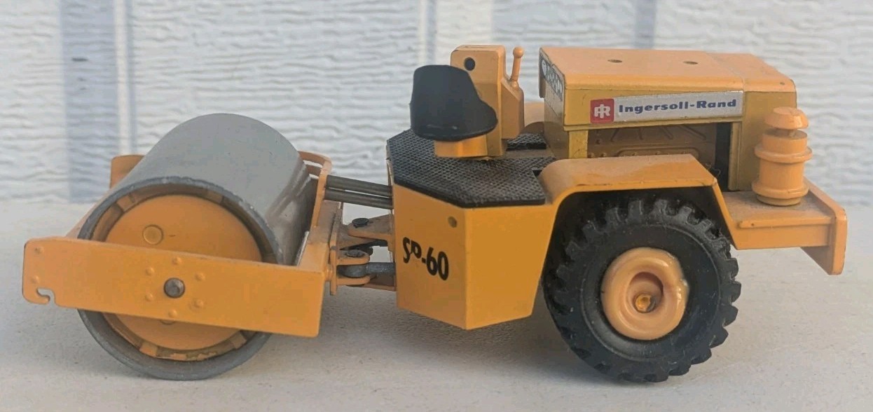 Nzg West Germany Single Drum Compacter