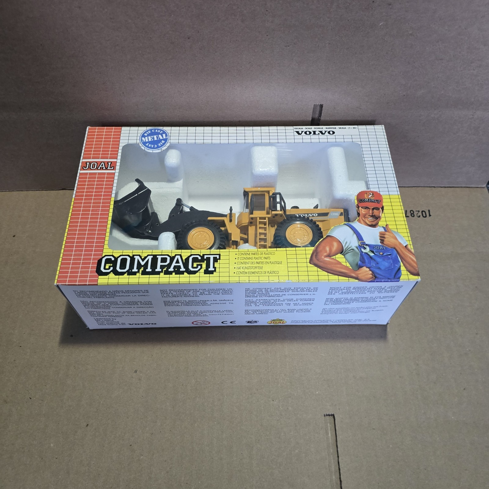 JOAL 197 VOLVO L-330C WHEEL LOADER 1:50 SCALE N.I.B.