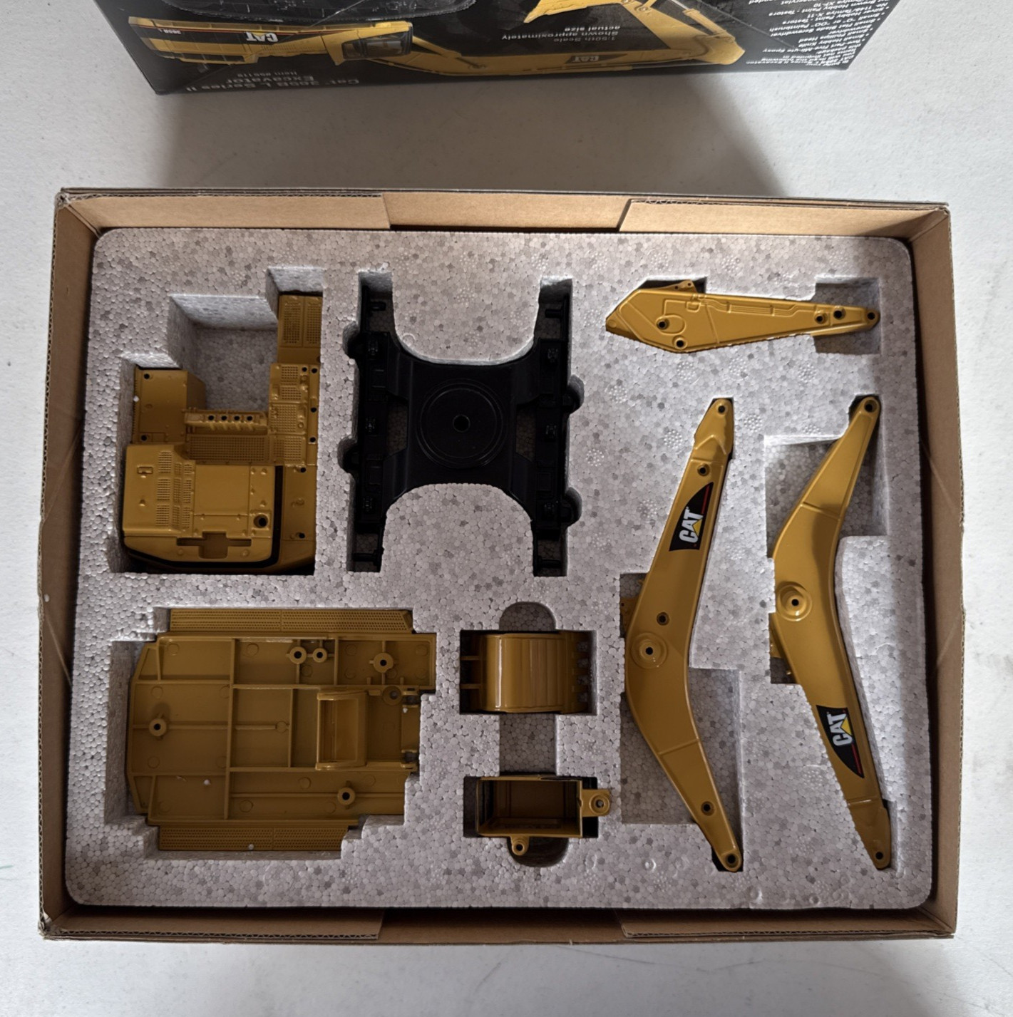 Norscot CAT 365B L Series II Excavator 1:50 Diecast Construction Model Kit 55119