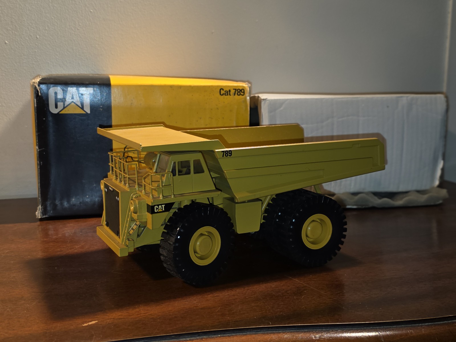 VTG W/ BOX! Caterpillar Diecast Cat 789 Off-Highway Dump Truck Conrad 2725 1:50