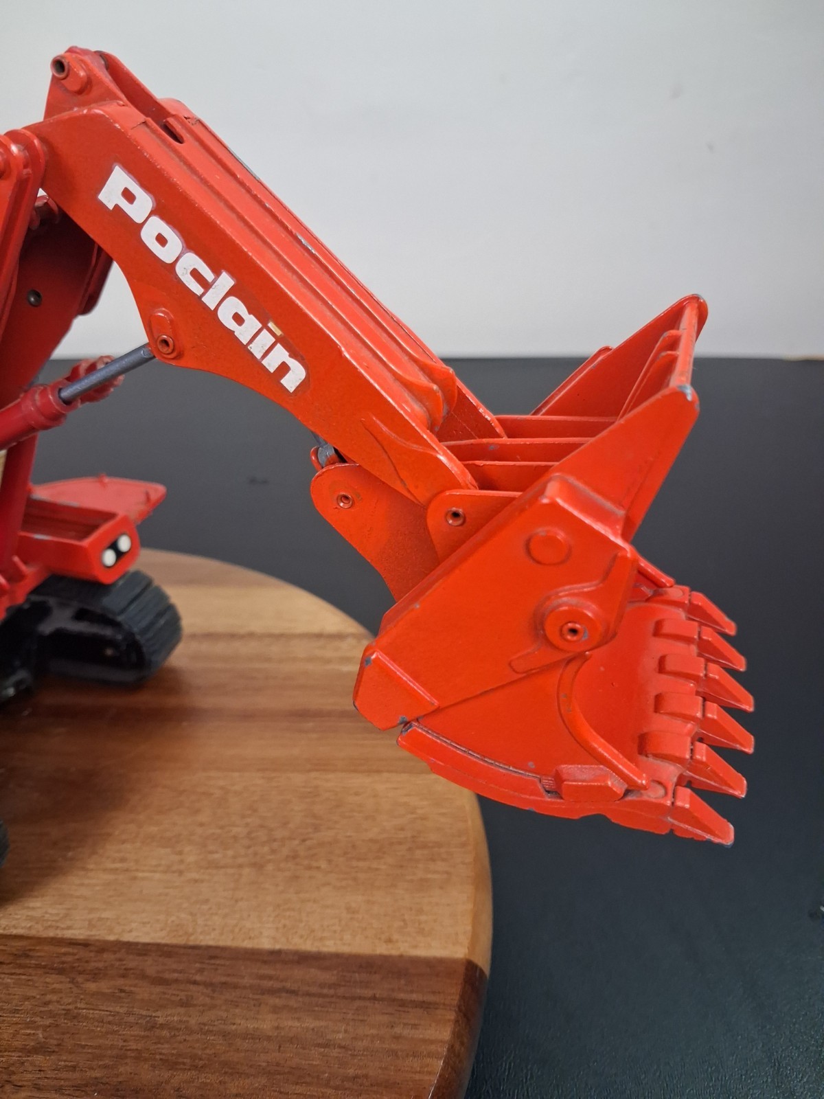1/50 Poclain 1000 Hydraulic Excavator with Shovel Parts/Restoration Diecast