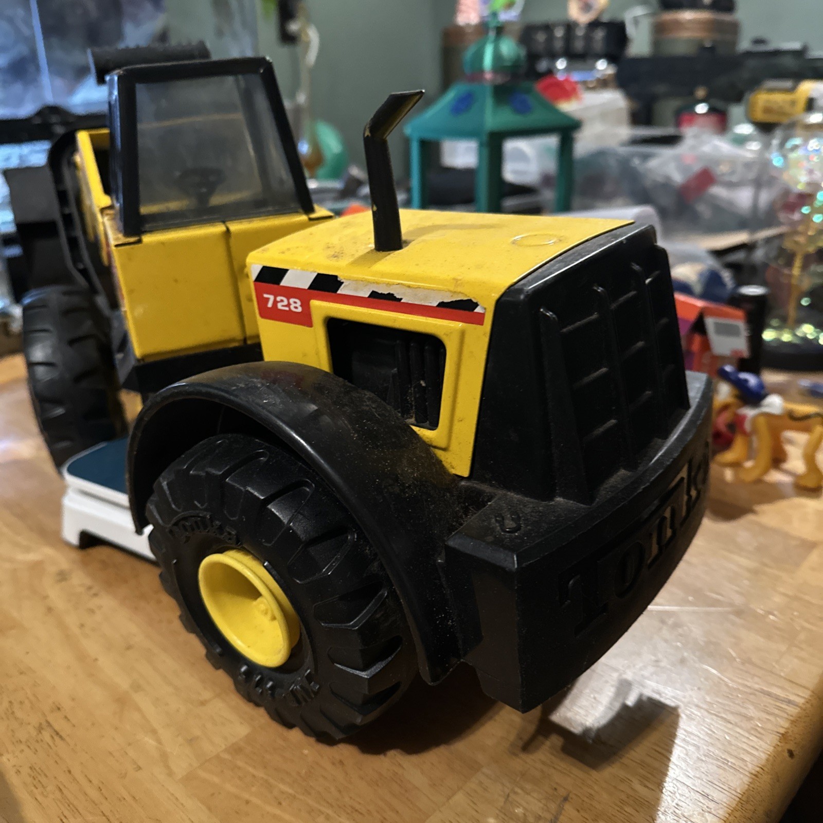 Hasbro Mighty Tonka Front End Loader #728, 21″ Pressed Steel