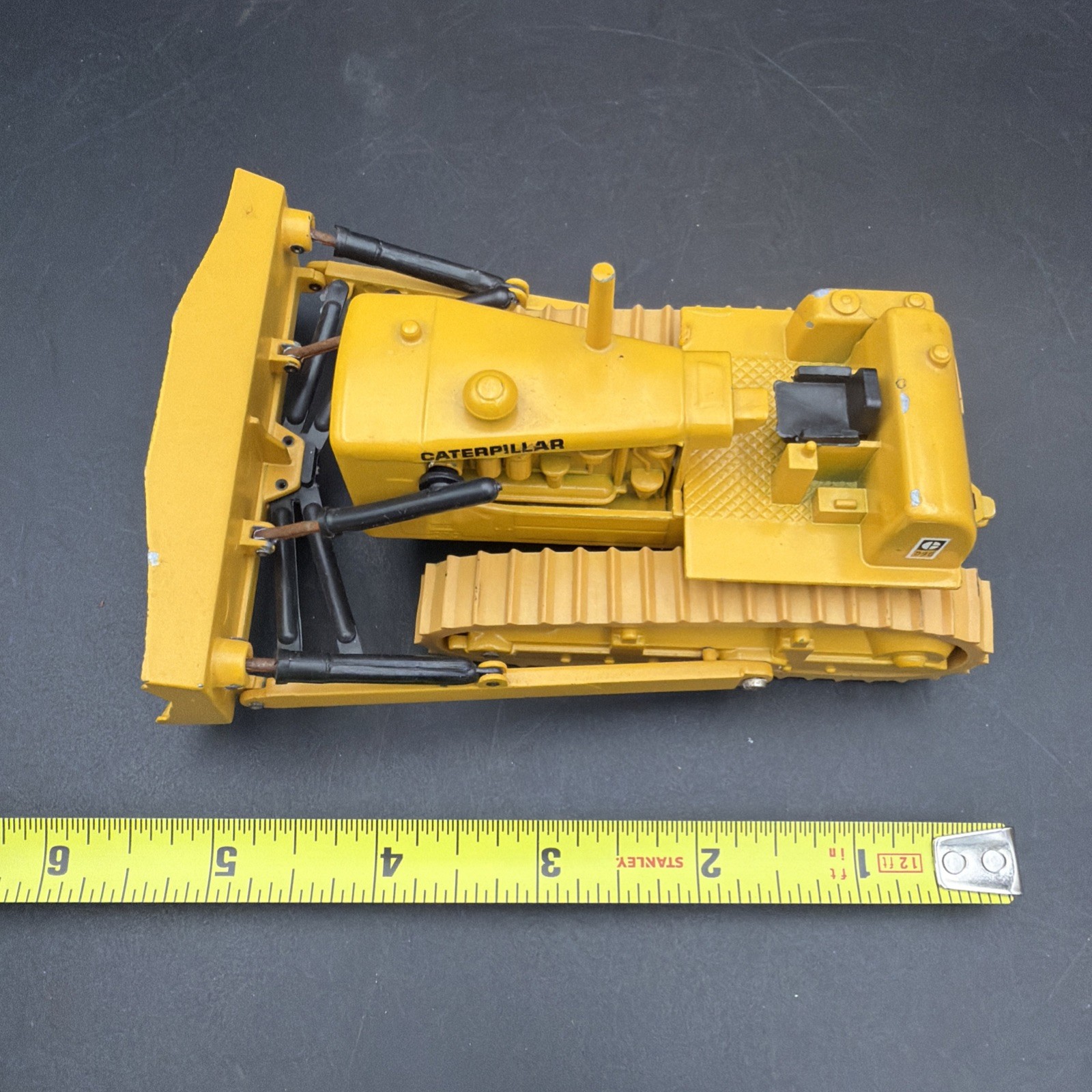 1970s GESCHA W.Germany CATERPILLAR 1:50 Scale Toy D9G BULLDOZER