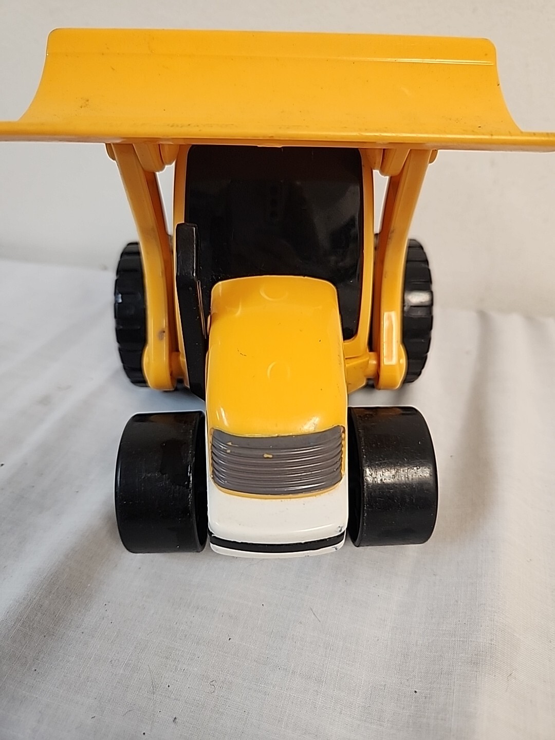 Vintage Golden Bell 1994 Friction Tractor Bulldozer 6.5″
