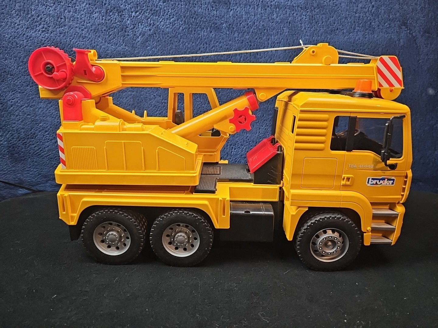 Bruder MAN Tele-Crane TC-4500 TGA 41.440 Construction Toy Truck Germany Preowned