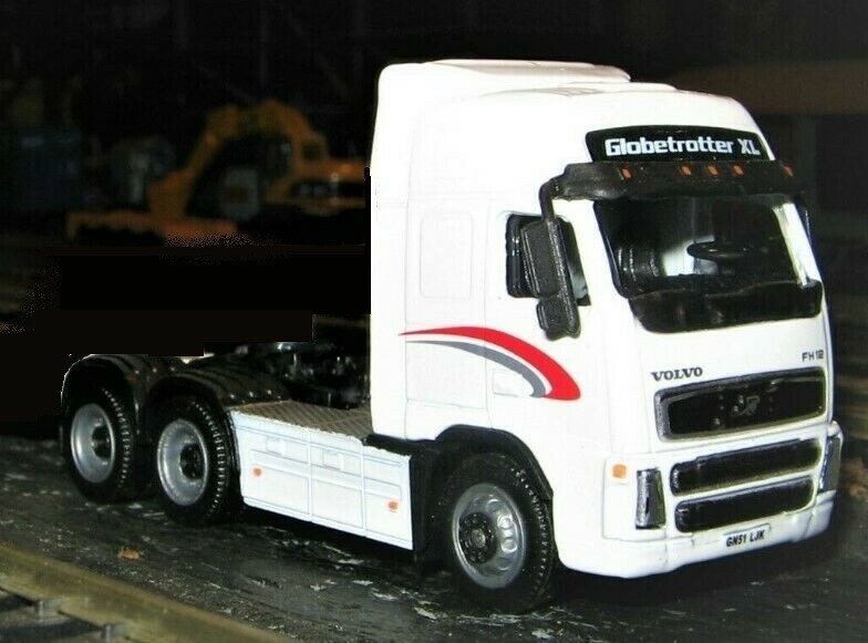 Cararama Volvo FH12 Globetrotter XL Tractor – HO Scale 1/87 Die-cast NEW
