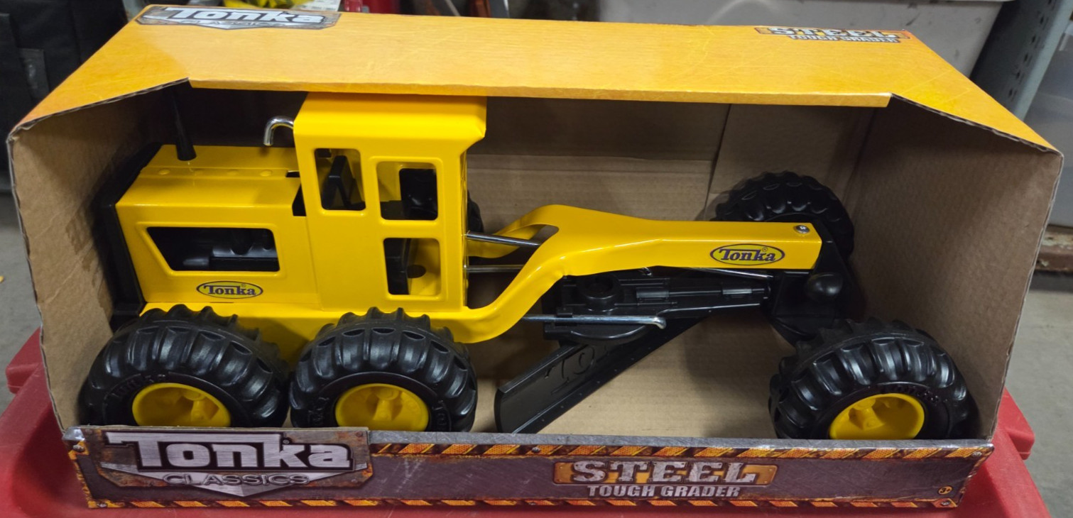 Tonka Retro Classic Steel Road Grader 92510 In original box-MINT