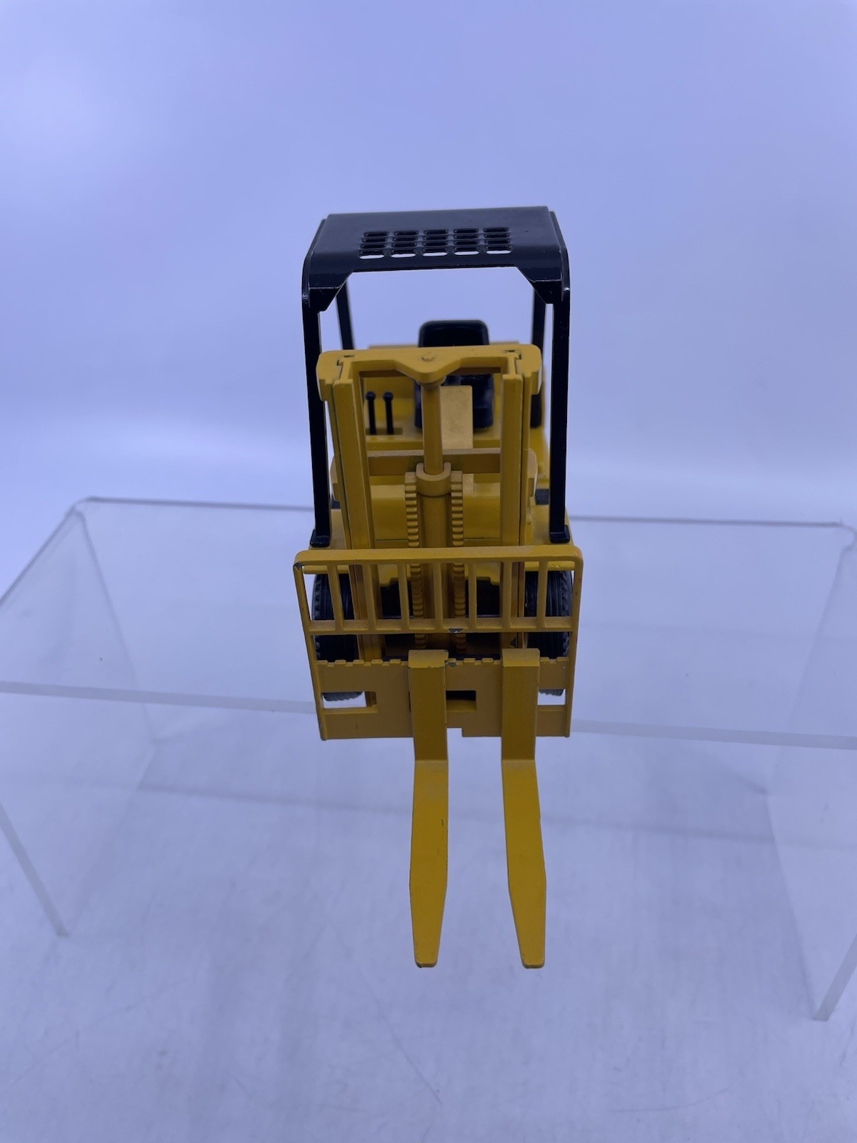 Vintage CATERPILLAR V 80 D Forklift Fork Lift 1:25 NZG 182 West Germany D