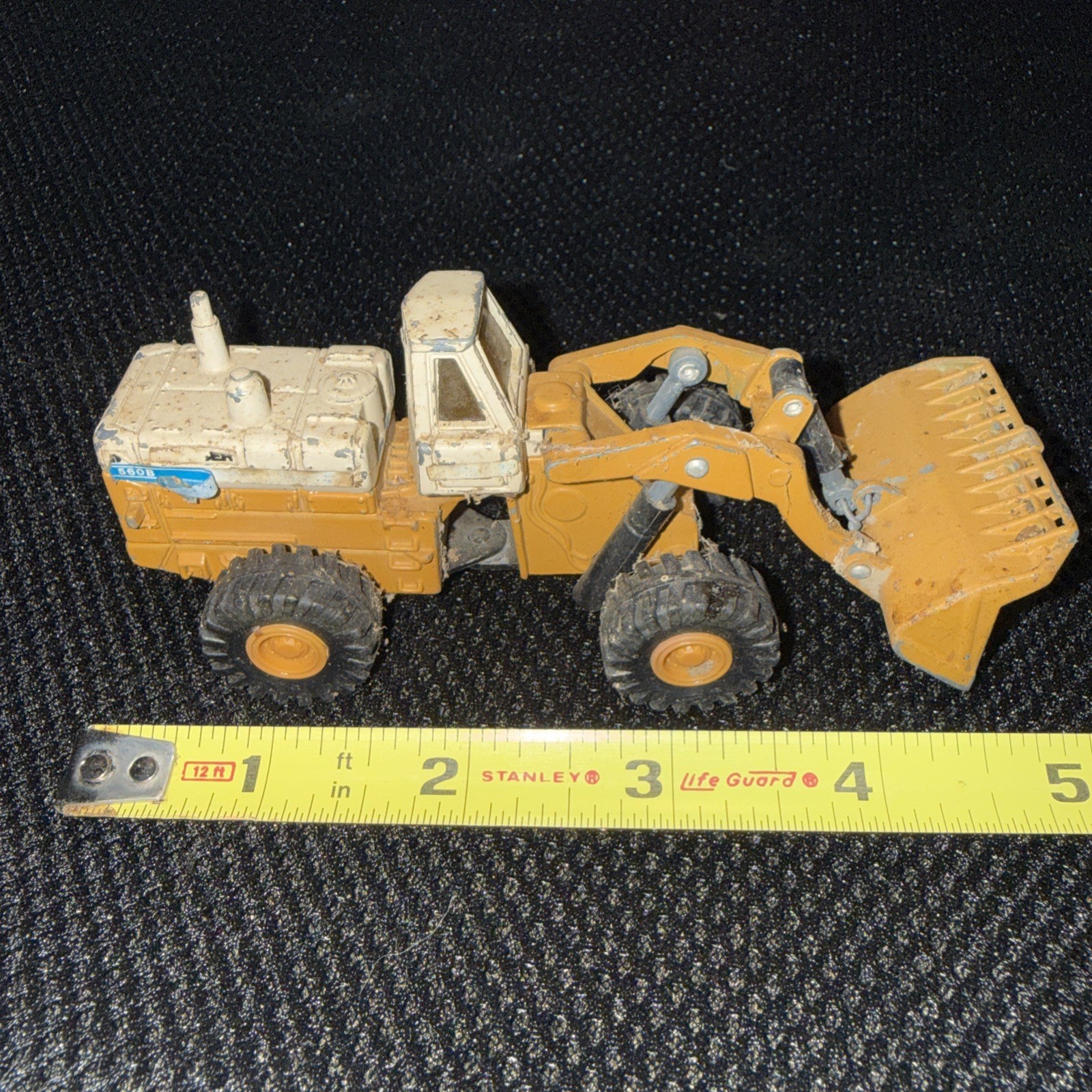 3 Piece Lot Ertl Construction Equipment Toys International Harvester & CAT