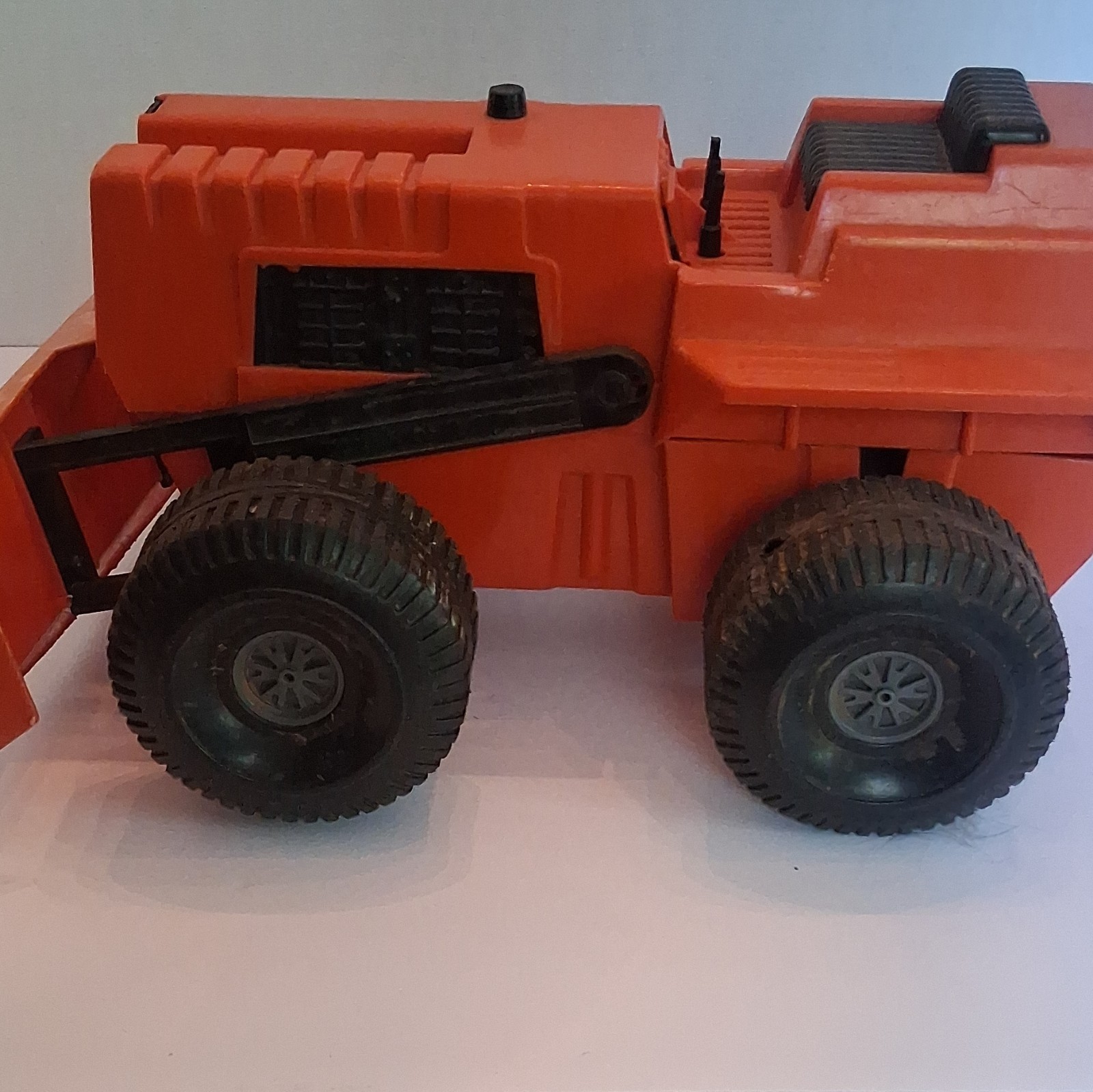 Mighty Mo Orange/Black Plastic Front End Loader Construction Vehicle Toy