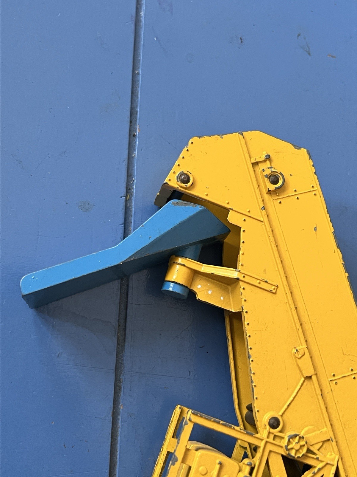 Dinky Toys 564 Yellow Mid-Blue Elevator Loader Made in England Belt Is Broke