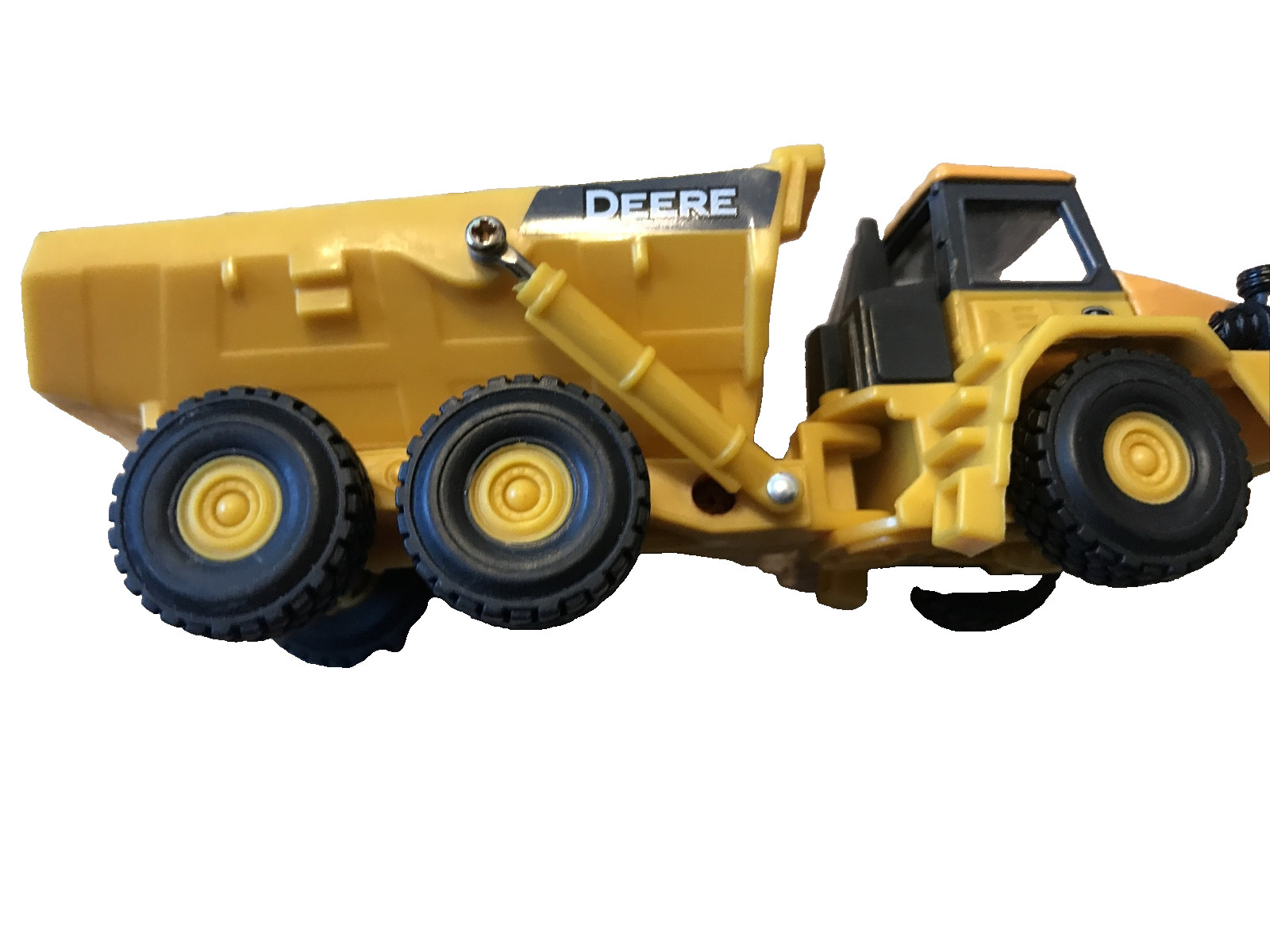 1/64 John Deere Off Road Dump Truck