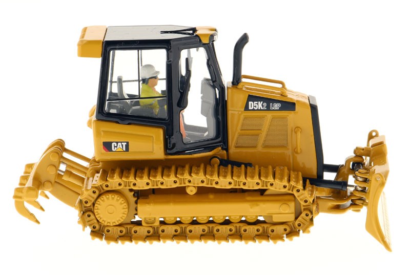 DIECAST MASTERS – CATERPILLAR D5 K2 LGP Equipped with Accompanied Ripper…