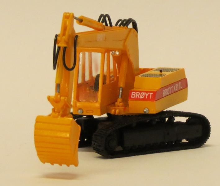 HO 1/87 Excavator Broyt X31 TL – Ready Made Resin Model by Fankit Models