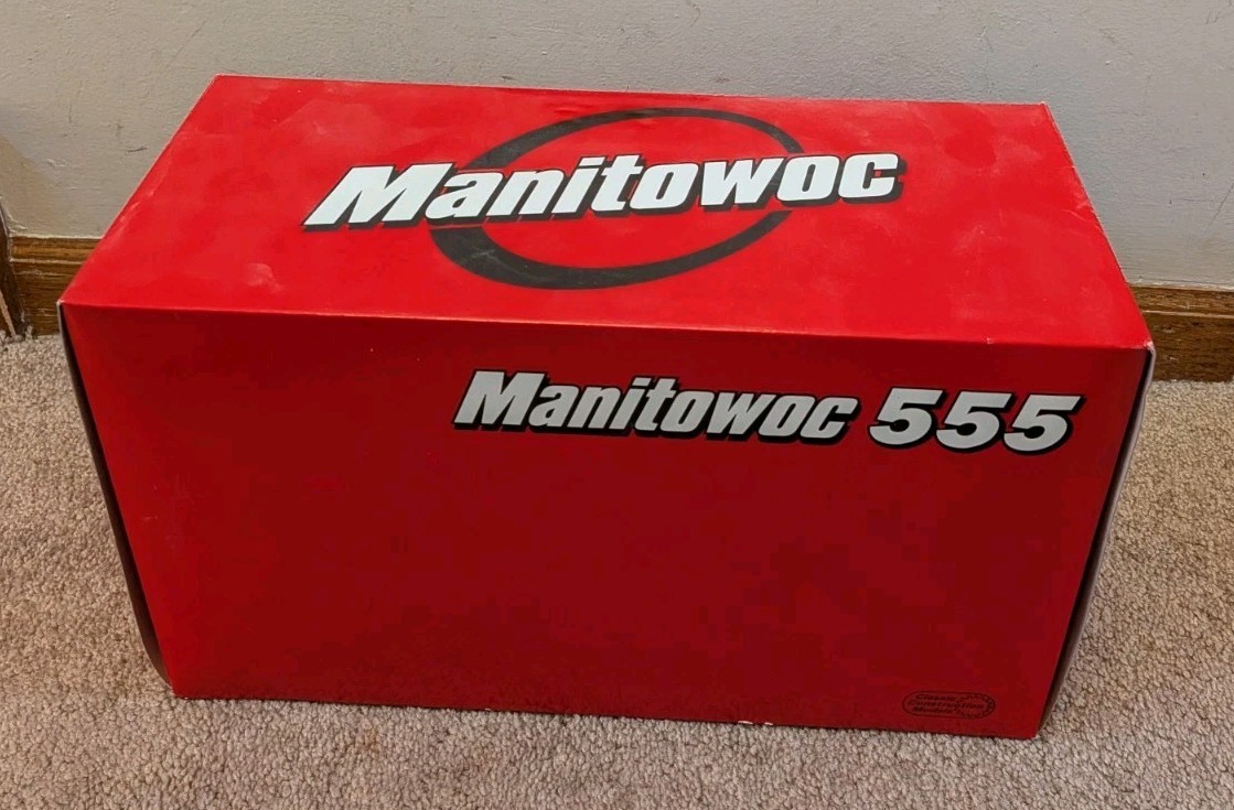 Manitowoc 555 Crawler Crane 1/50.