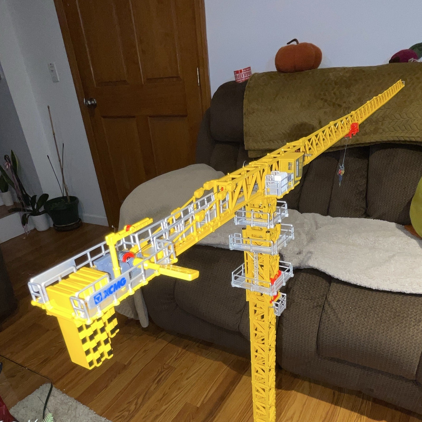 XCMG Tower Crane Diecast Construction Model 1:50 Yellow Gray w/ Hook Base