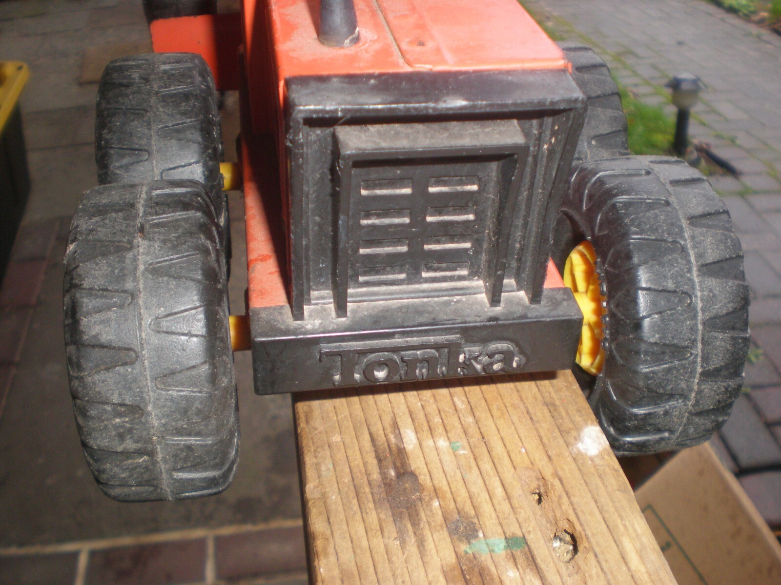 Vintage 70’s TONKA Road Grader Orange Pressed Steel 17.5″ MR-970 FREE SHIP