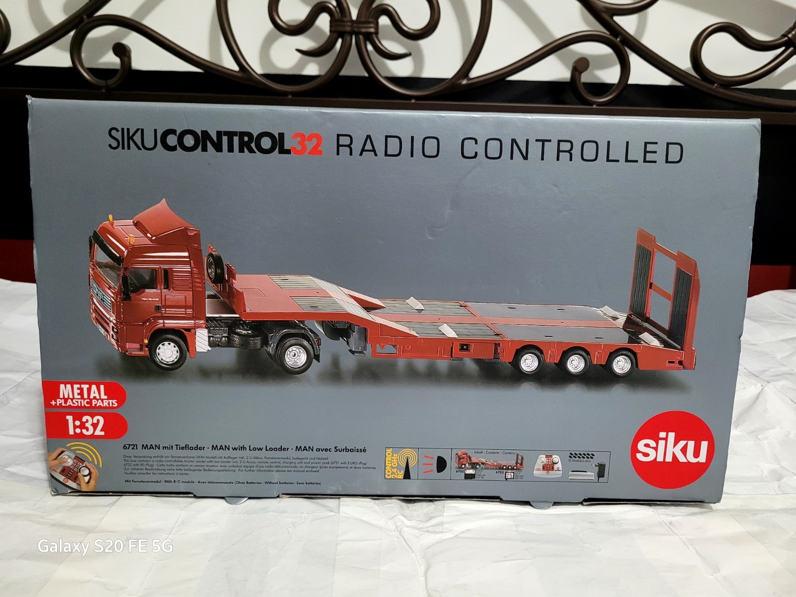 BRAND NEW Collector-RARE SIKU Control 32 MAN Low Loader RC Truck – Model 6721