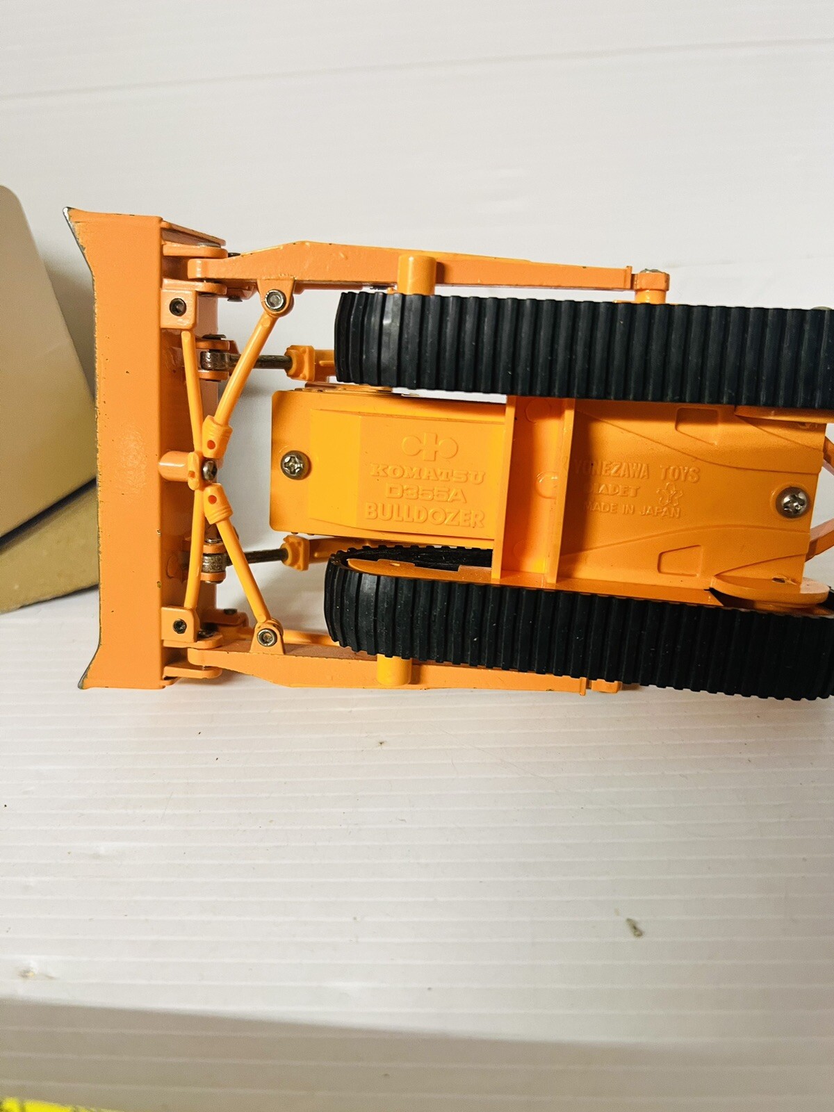 Yonezawa Komatsu Bulldozer Diaper D355A New!!!