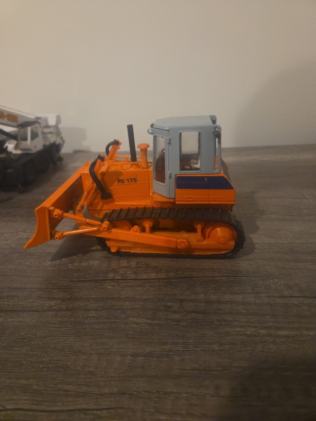 1:50 1:321:87Diecast Construction Equipment JOAL,ERTL,Siku Excavator,Semi Trucks