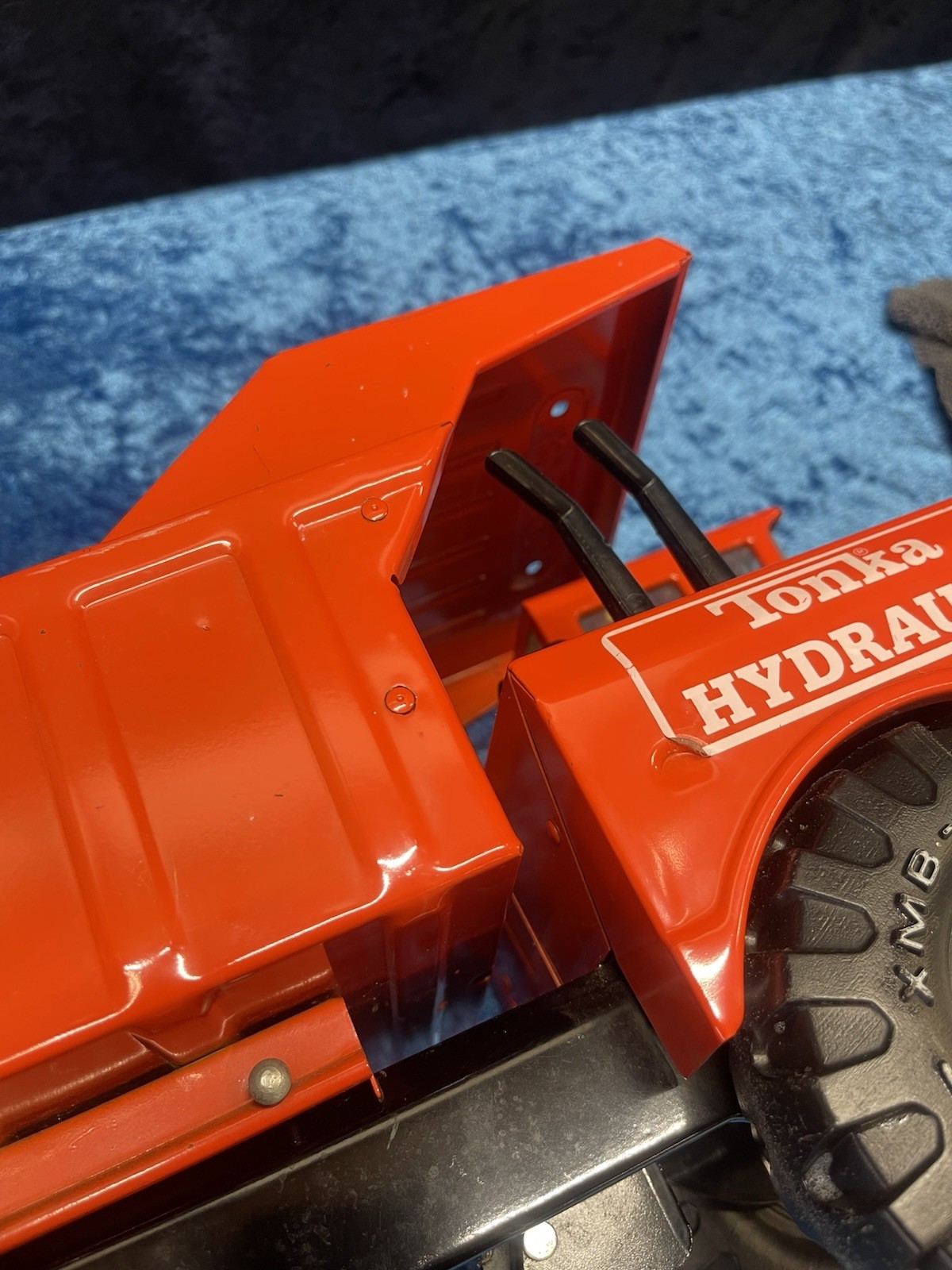 Tonka Hydraulic Dump Truck w/ Hydraulic Dump Bed Construction Toy rare orange 🍊