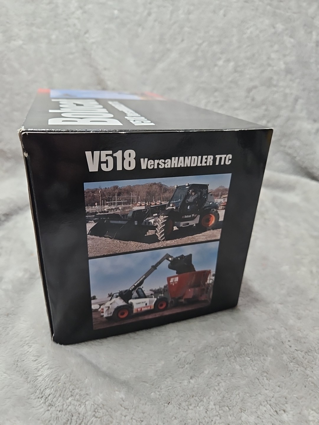Bobcat V518 Versahandler TTC 1:25 Scale Diecast Model 6901258
