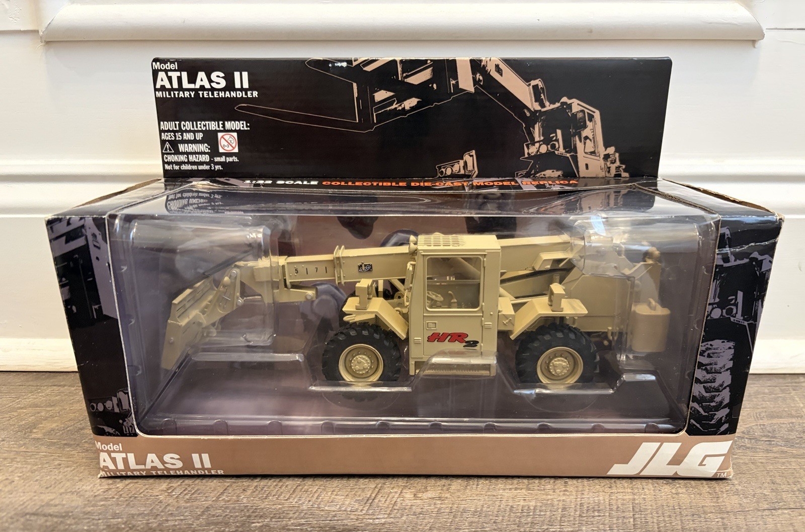 JLG 1:32 Scale Die Cast Atlas II Military Telehandler Tan 2007 HR2 NIB