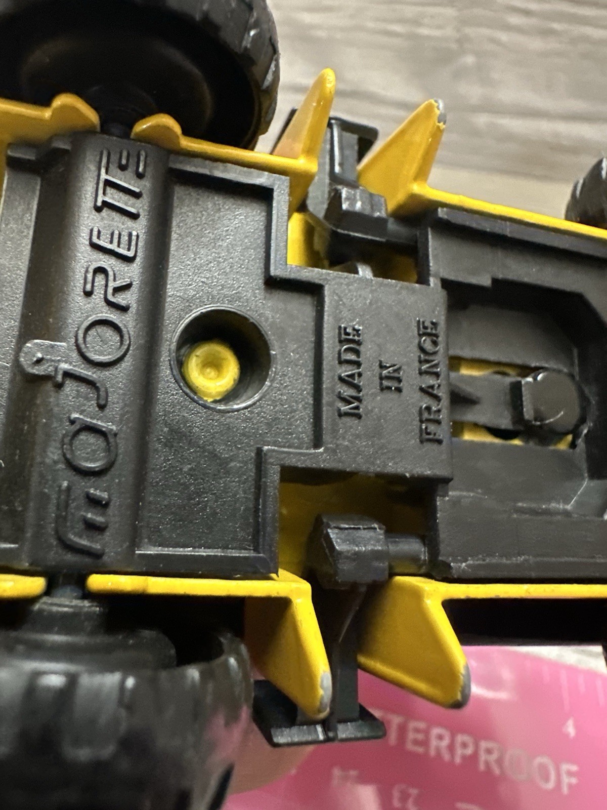 DieCast And Plastic Super Movers Shovel Engine Construction Toy *Needs Work*