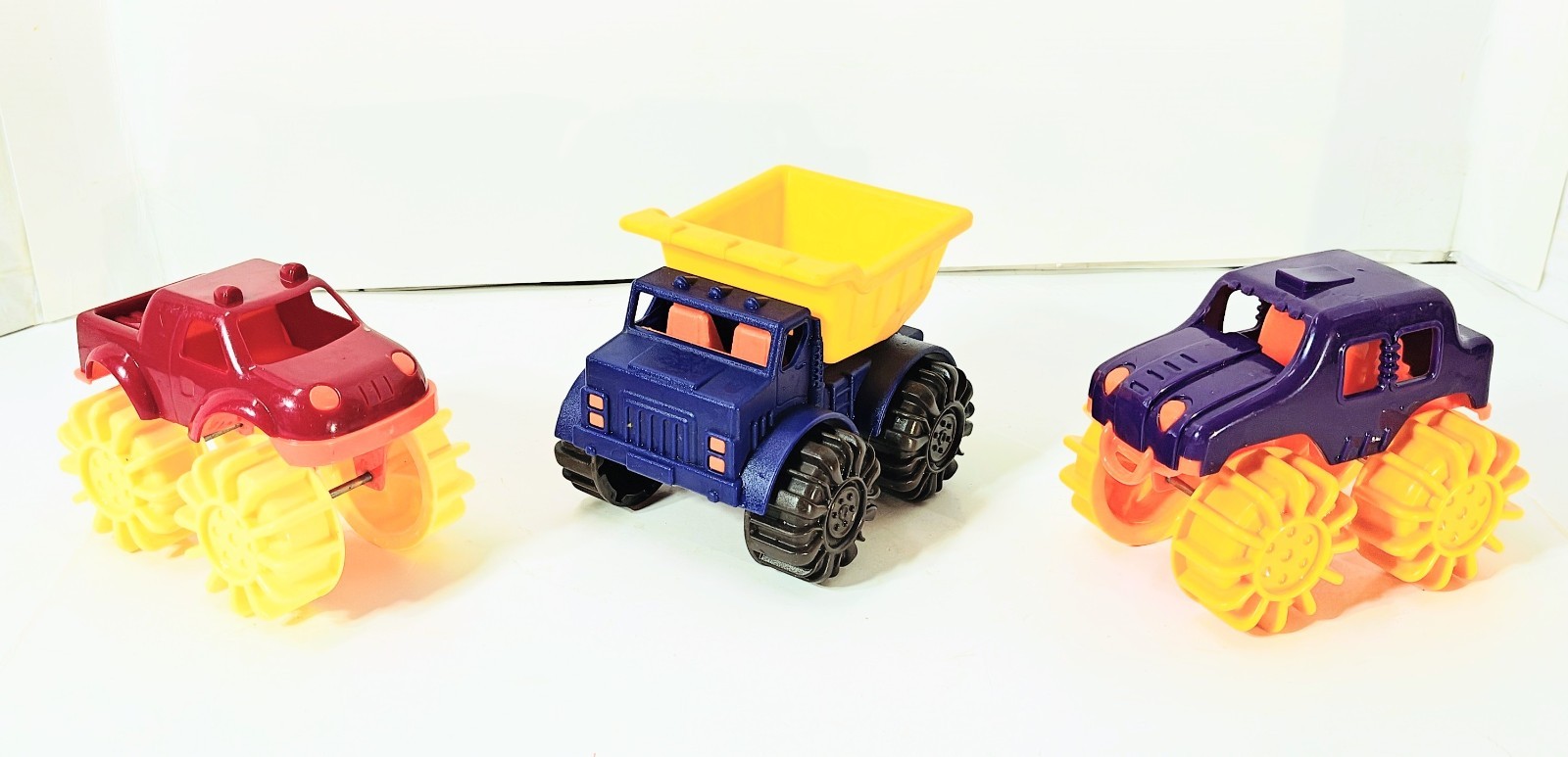 B Toys Dump Truck Construction Toy Colorful Plastic Pretend Play Kids Sandbox