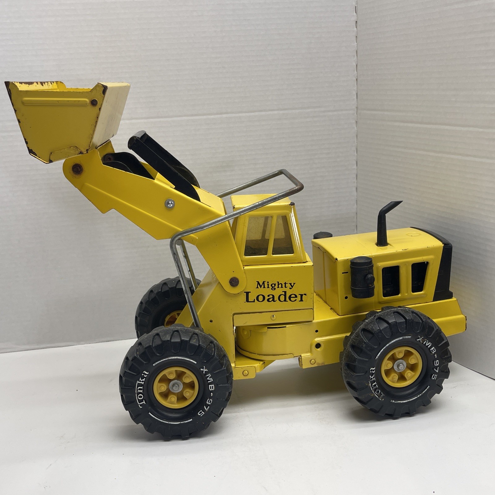 Mighty Loader Tonka 1967-1970 Front Loader (1921)